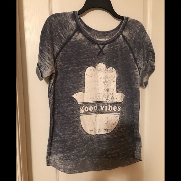 Top - Picture 2 of 5